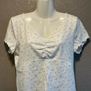 Arizona Jean Company White Floral Short Sleeve Top